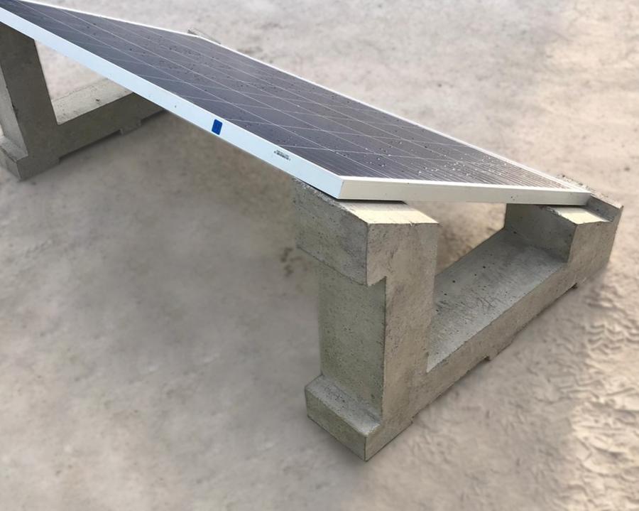 Soporte de hormigón para placa solar